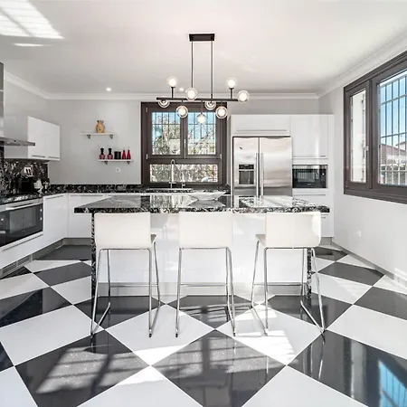 Vila Cortijo Blanco *